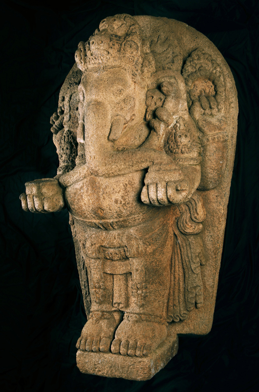 This 13th-century Indonesian carved andesite figure of Ganesha attracted a bid of £8,000 ($12,675) at Duke's Dorchester salerooms recently. Image courtesy Duke's.